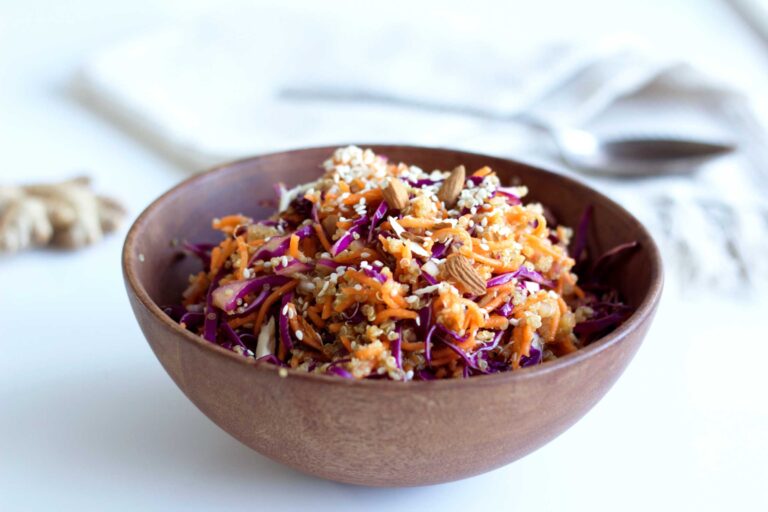 Salat med quinoa, rød spidskål og gulerødder